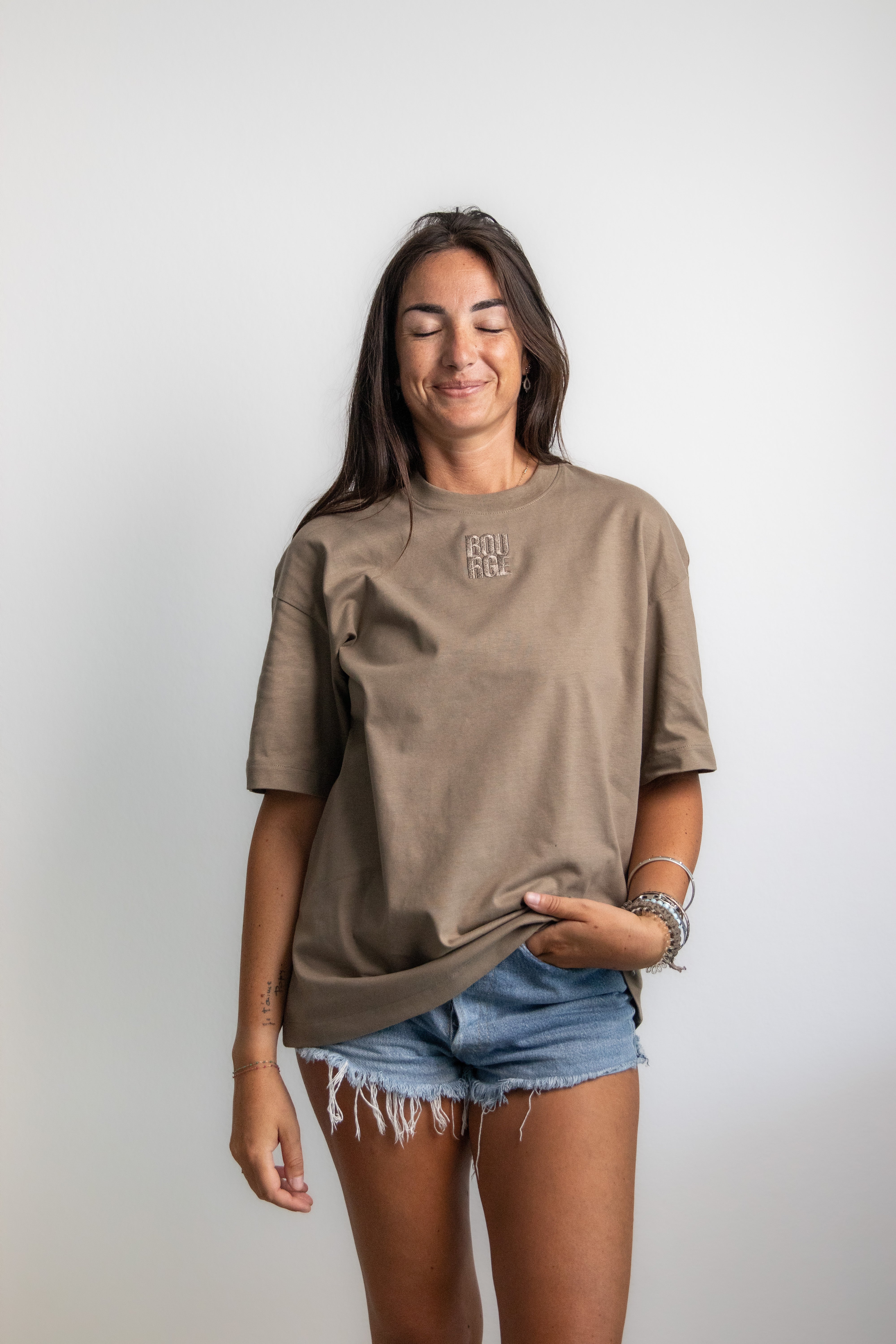 tee-shirt brodé