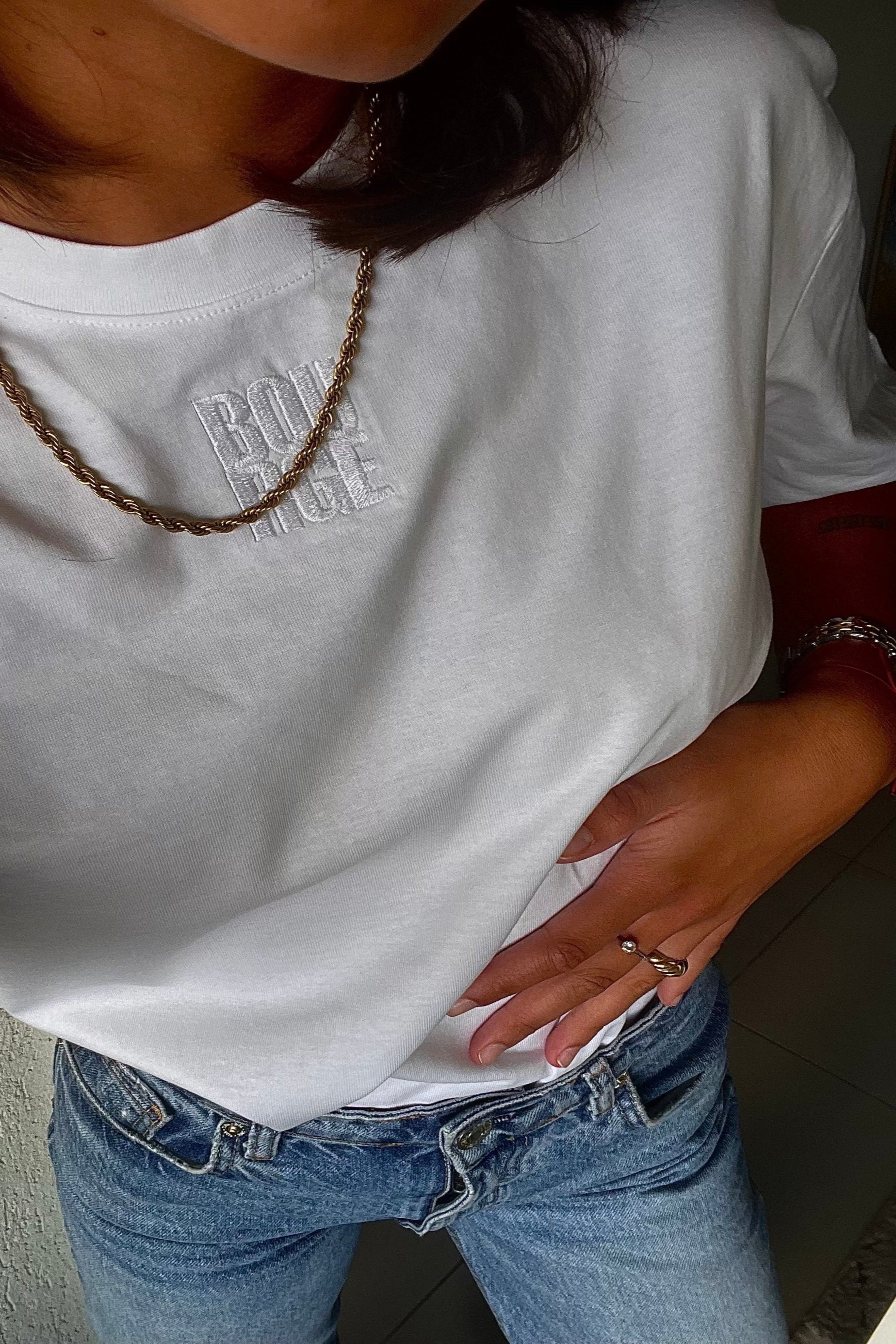 tee-shirt brodé